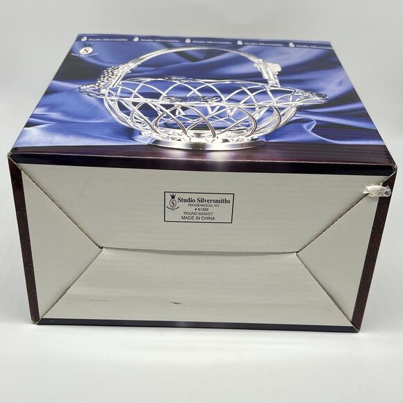 VTG Studio Silversmiths Silverplated Wire Round Basket Grape Clusters & Leaves - Picture 14 of 15